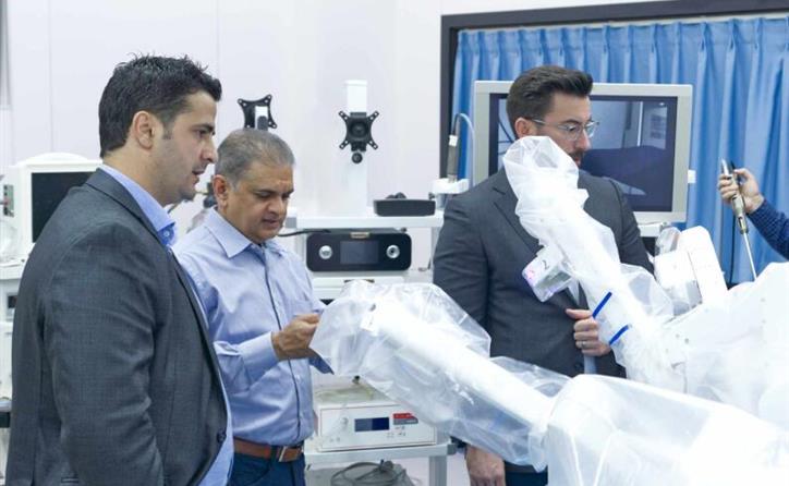 Ronovo Surgical Paves the Way for Sino-American Cl...